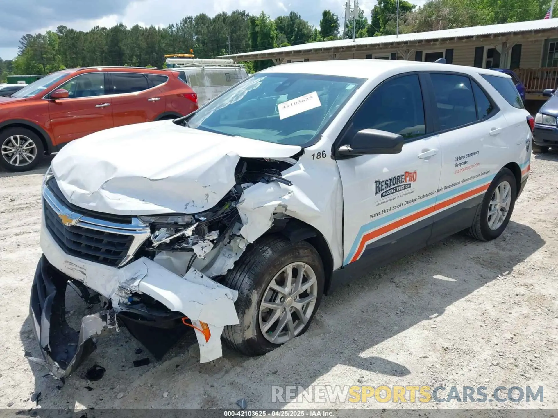 2 Photograph of a damaged car 3GNAXHEG3RL110391 CHEVROLET EQUINOX 2024