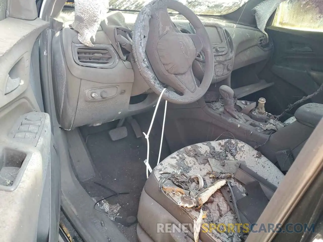 8 Photograph of a damaged car 3GNAXHEG3RL213987 CHEVROLET EQUINOX 2024