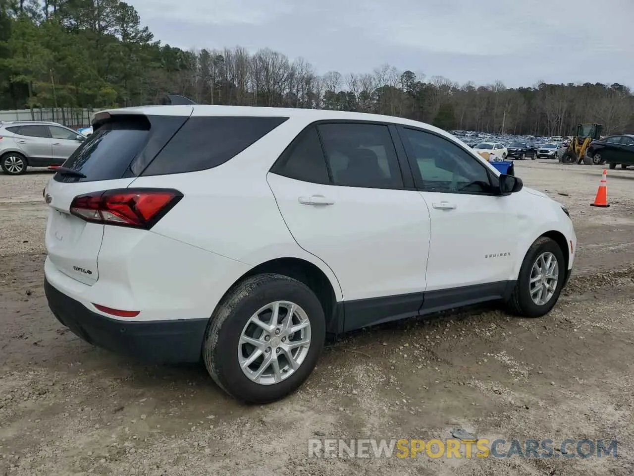 3 Photograph of a damaged car 3GNAXHEG3RL311921 CHEVROLET EQUINOX 2024