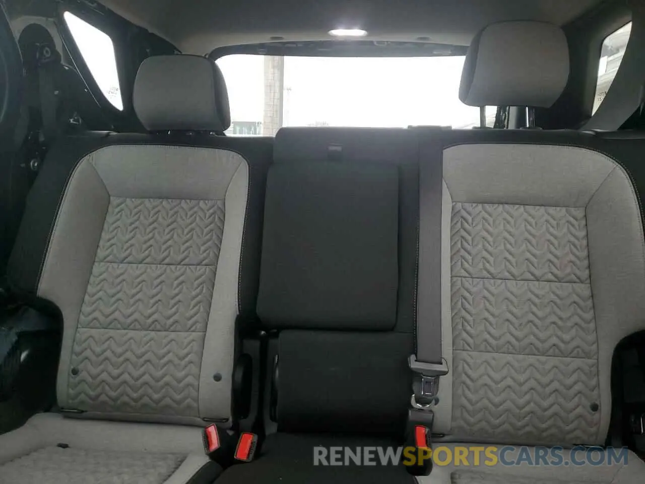 10 Photograph of a damaged car 3GNAXHEG3RL338259 CHEVROLET EQUINOX 2024