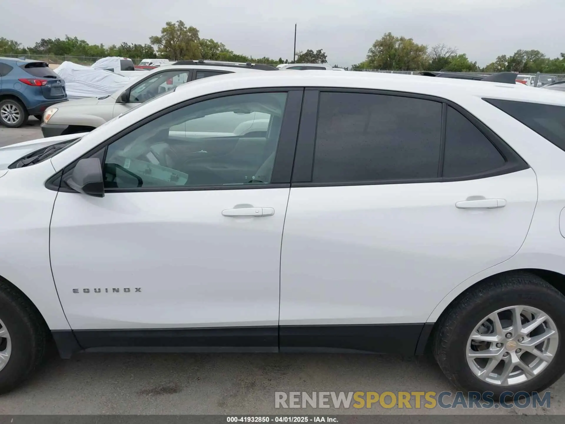15 Photograph of a damaged car 3GNAXHEG4RL217496 CHEVROLET EQUINOX 2024