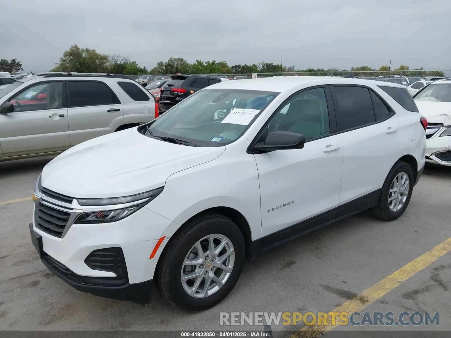 2 Photograph of a damaged car 3GNAXHEG4RL217496 CHEVROLET EQUINOX 2024