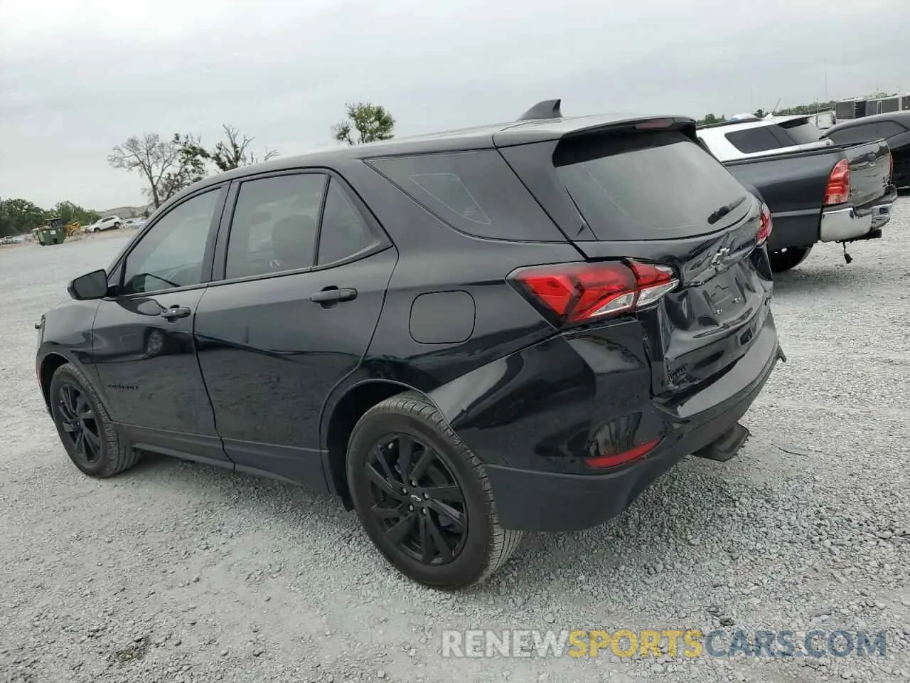 2 Photograph of a damaged car 3GNAXHEG4RL333586 CHEVROLET EQUINOX 2024