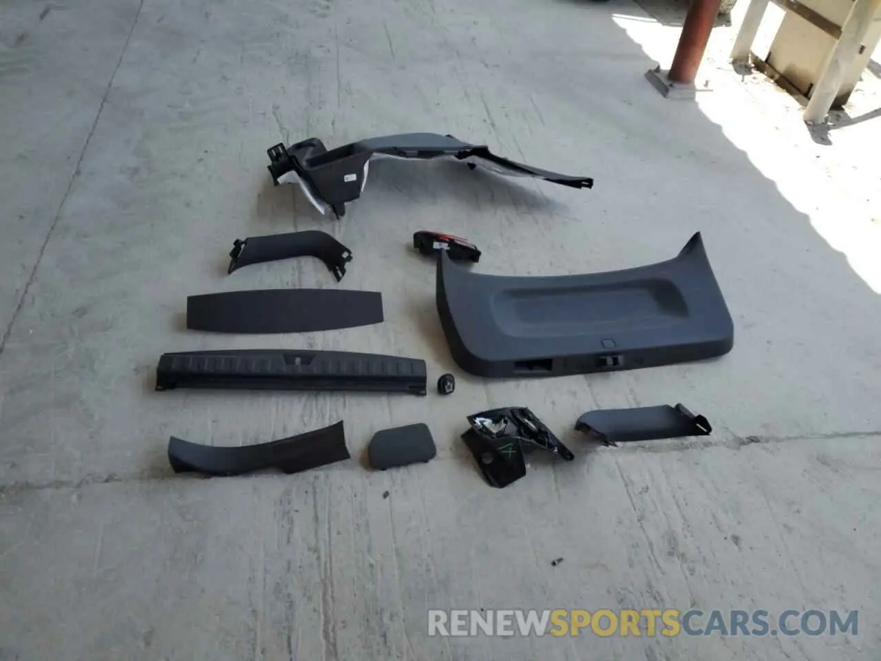 13 Photograph of a damaged car 3GNAXHEG4RL369746 CHEVROLET EQUINOX 2024