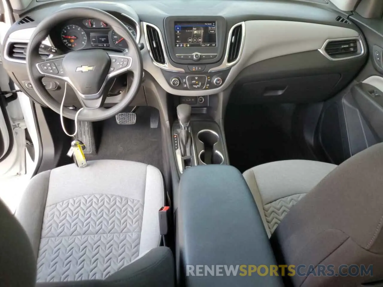 8 Photograph of a damaged car 3GNAXHEG4RL369746 CHEVROLET EQUINOX 2024