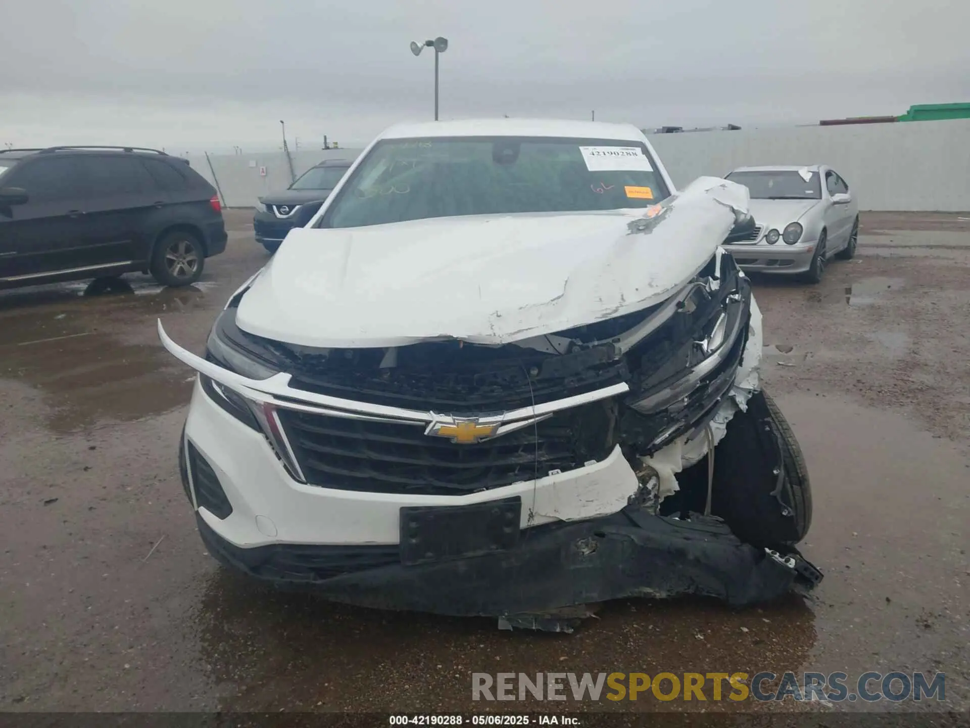 11 Photograph of a damaged car 3GNAXHEG5RL200500 CHEVROLET EQUINOX 2024