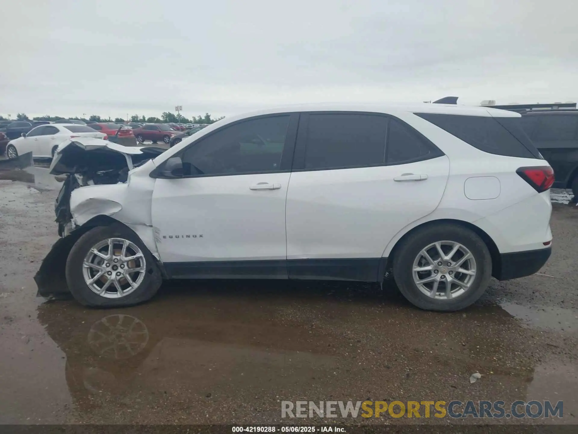 13 Photograph of a damaged car 3GNAXHEG5RL200500 CHEVROLET EQUINOX 2024