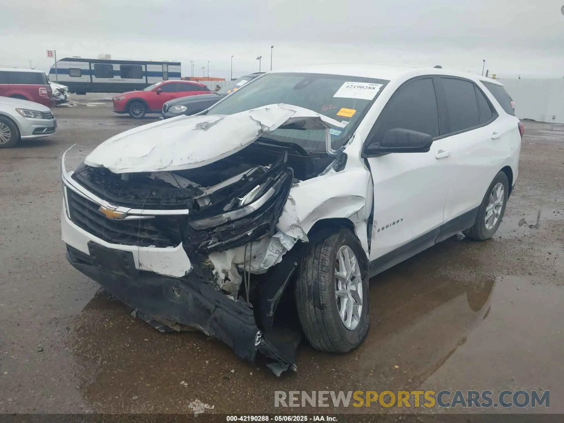 2 Photograph of a damaged car 3GNAXHEG5RL200500 CHEVROLET EQUINOX 2024