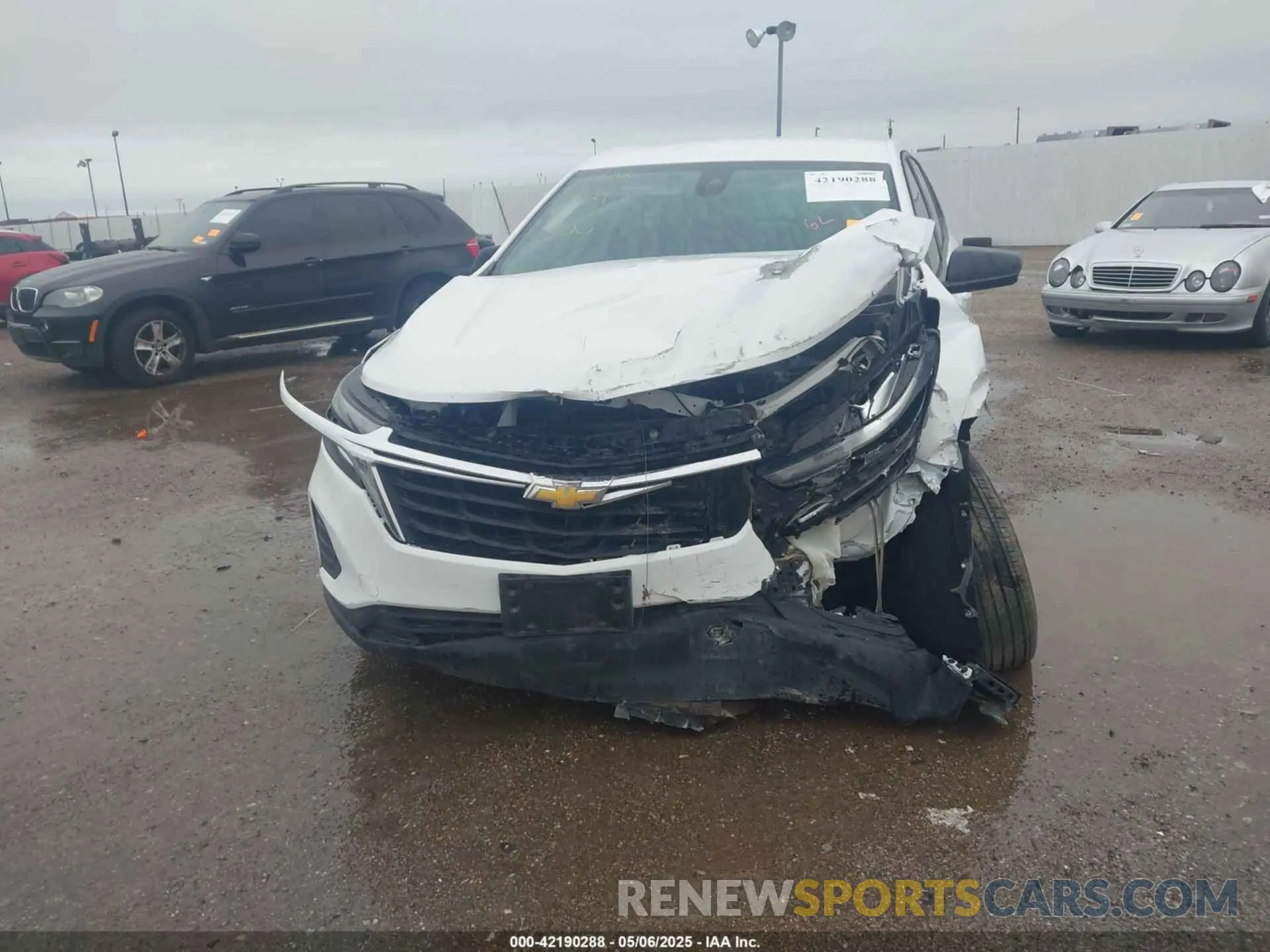6 Photograph of a damaged car 3GNAXHEG5RL200500 CHEVROLET EQUINOX 2024