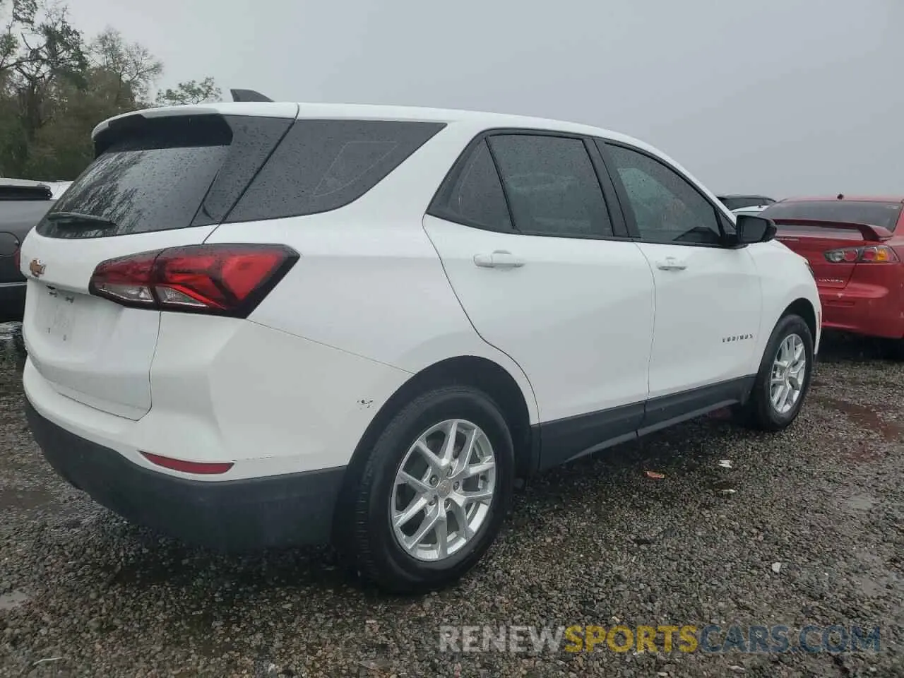 3 Photograph of a damaged car 3GNAXHEG6RL186137 CHEVROLET EQUINOX 2024