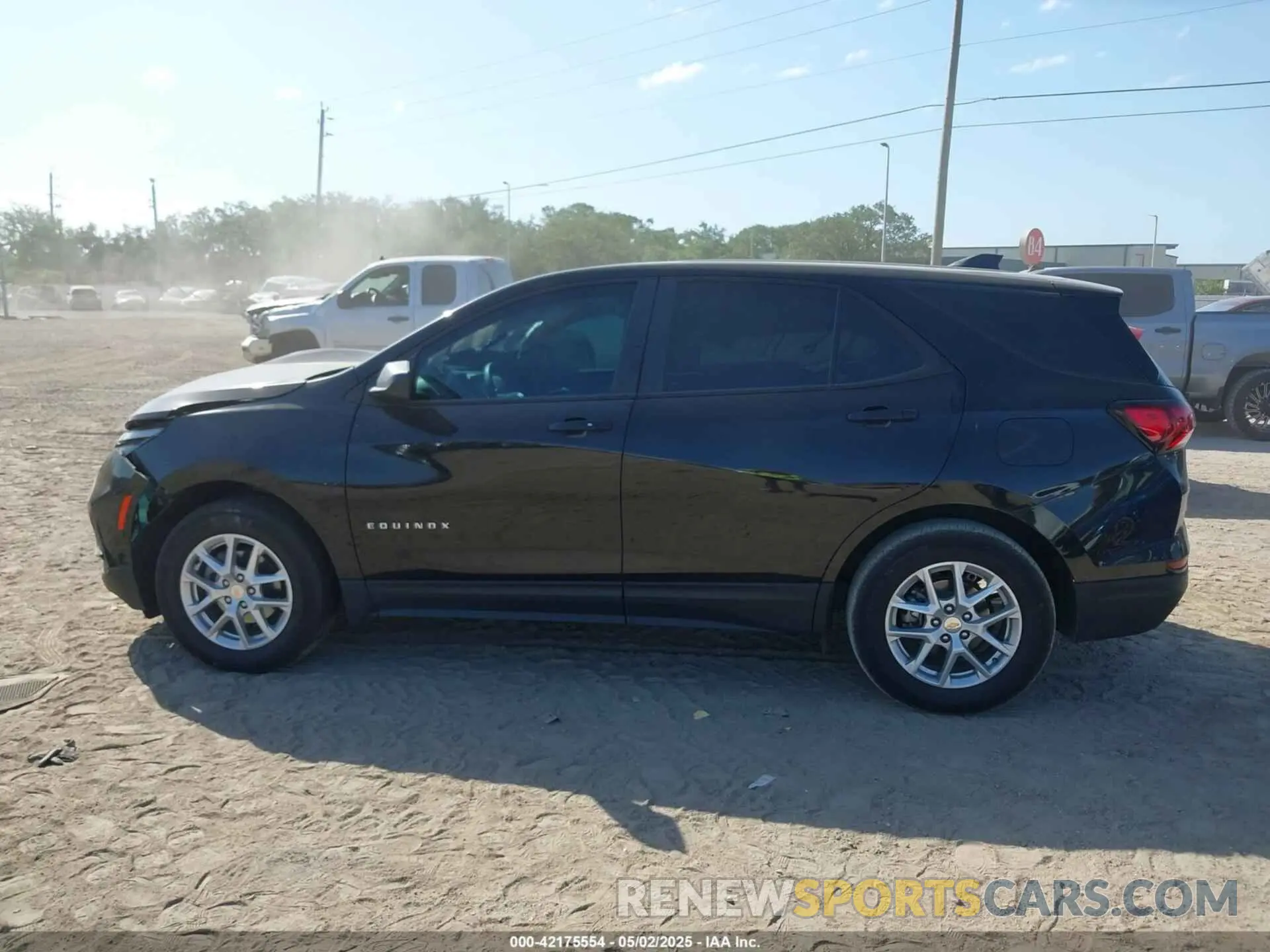 14 Photograph of a damaged car 3GNAXHEG6RL197204 CHEVROLET EQUINOX 2024