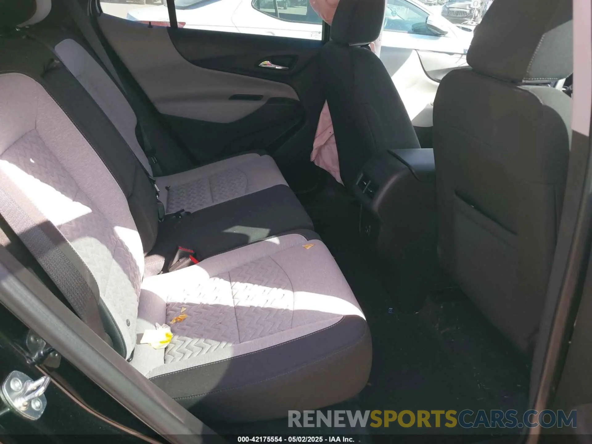 8 Photograph of a damaged car 3GNAXHEG6RL197204 CHEVROLET EQUINOX 2024