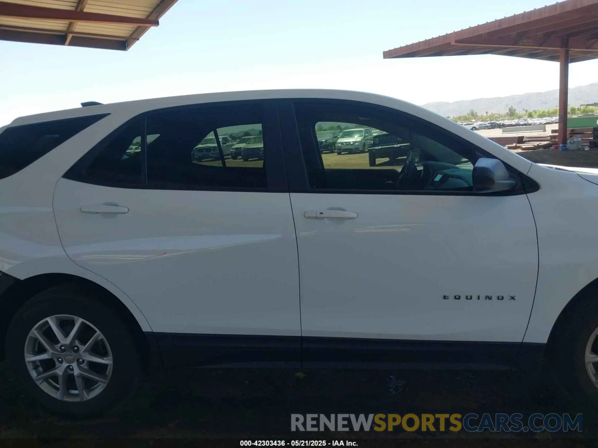 14 Photograph of a damaged car 3GNAXHEG7RL140784 CHEVROLET EQUINOX 2024