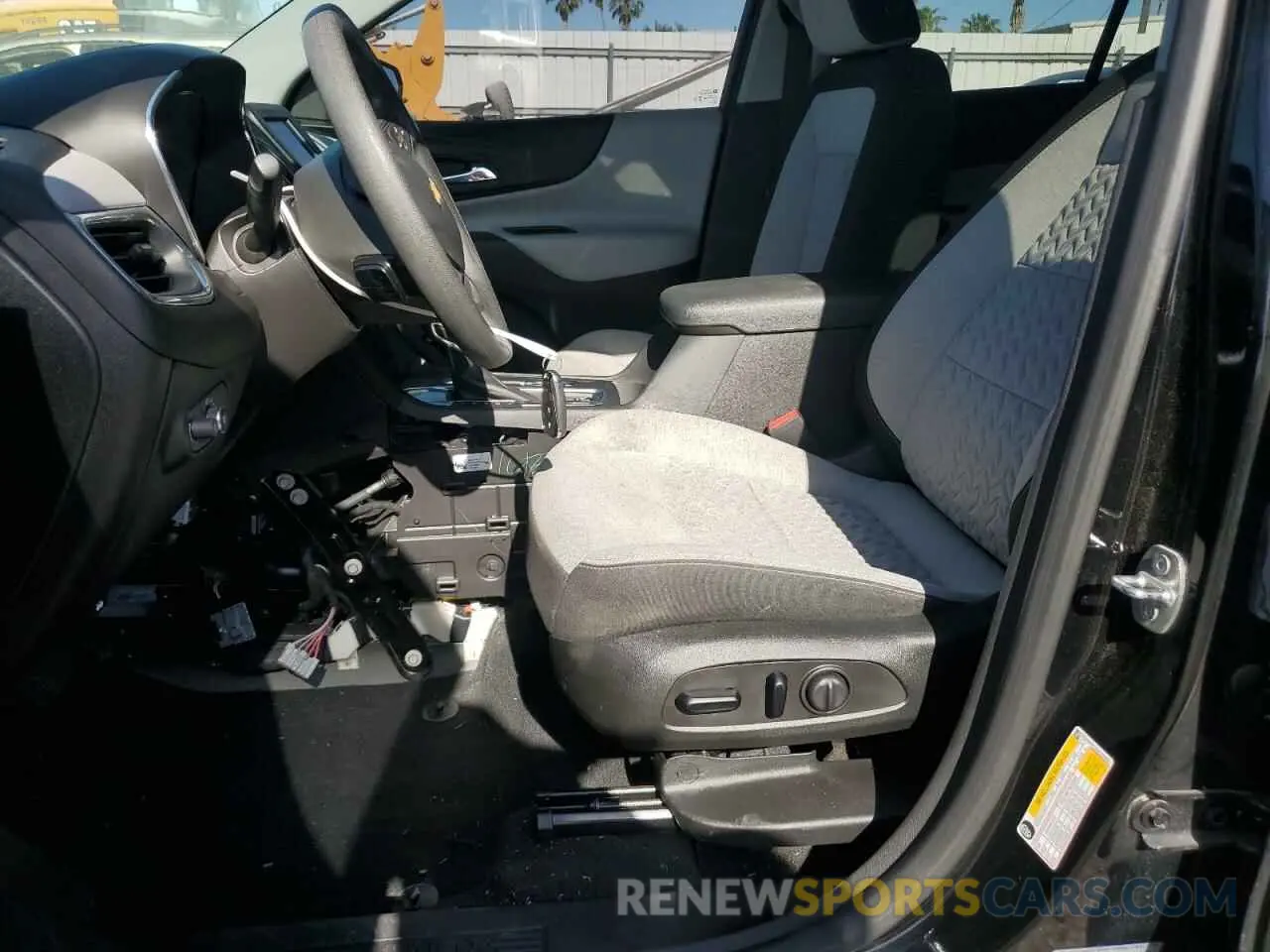 7 Photograph of a damaged car 3GNAXHEG8RL102903 CHEVROLET EQUINOX 2024