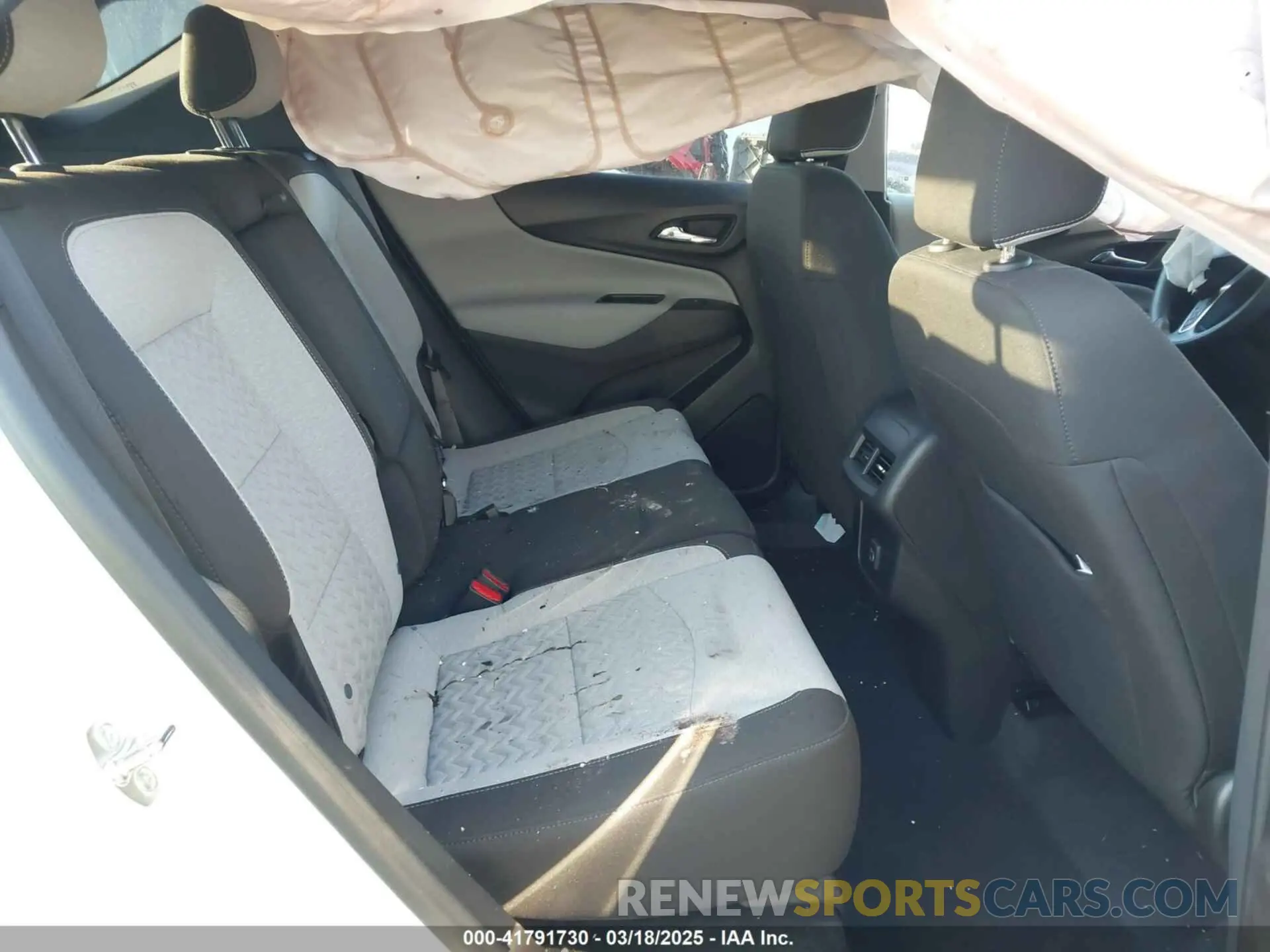 8 Photograph of a damaged car 3GNAXHEG8RL207201 CHEVROLET EQUINOX 2024