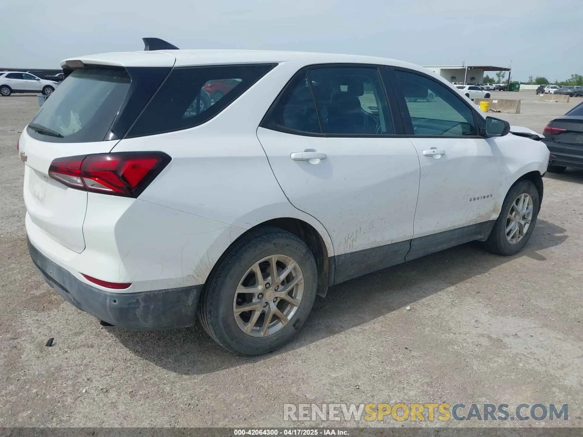 4 Photograph of a damaged car 3GNAXHEG8RL218005 CHEVROLET EQUINOX 2024