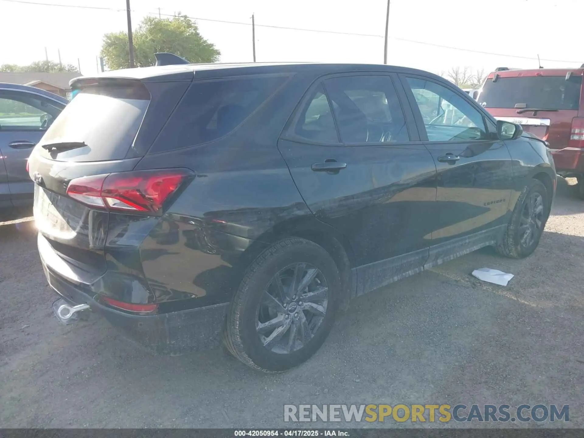4 Photograph of a damaged car 3GNAXHEG8RL293397 CHEVROLET EQUINOX 2024