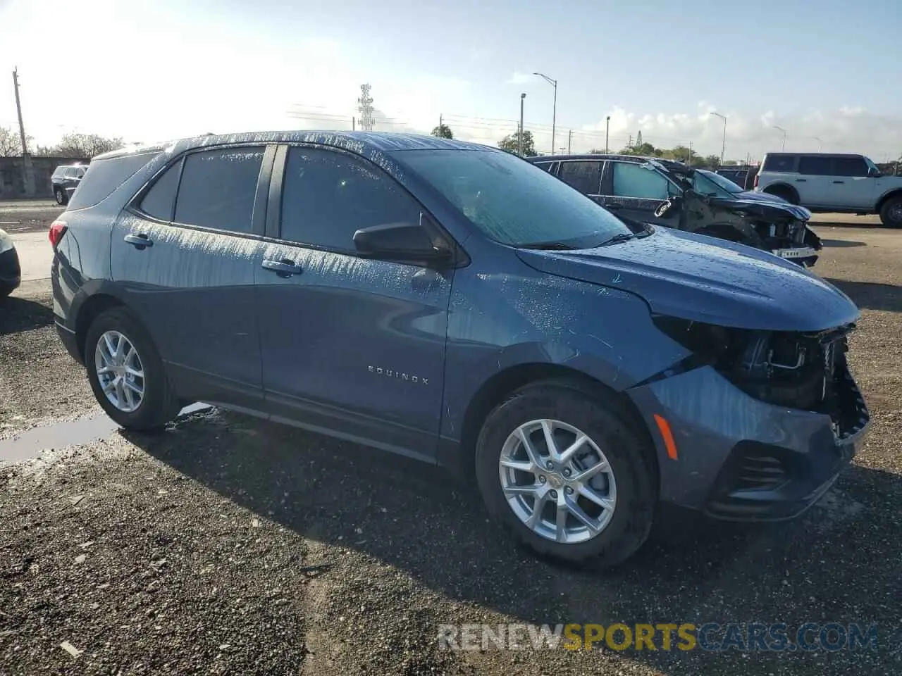 4 Photograph of a damaged car 3GNAXHEG8RL311137 CHEVROLET EQUINOX 2024