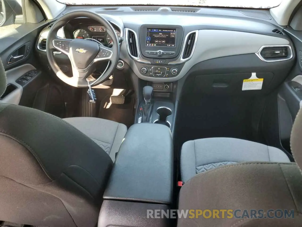 8 Photograph of a damaged car 3GNAXHEG8RL311137 CHEVROLET EQUINOX 2024