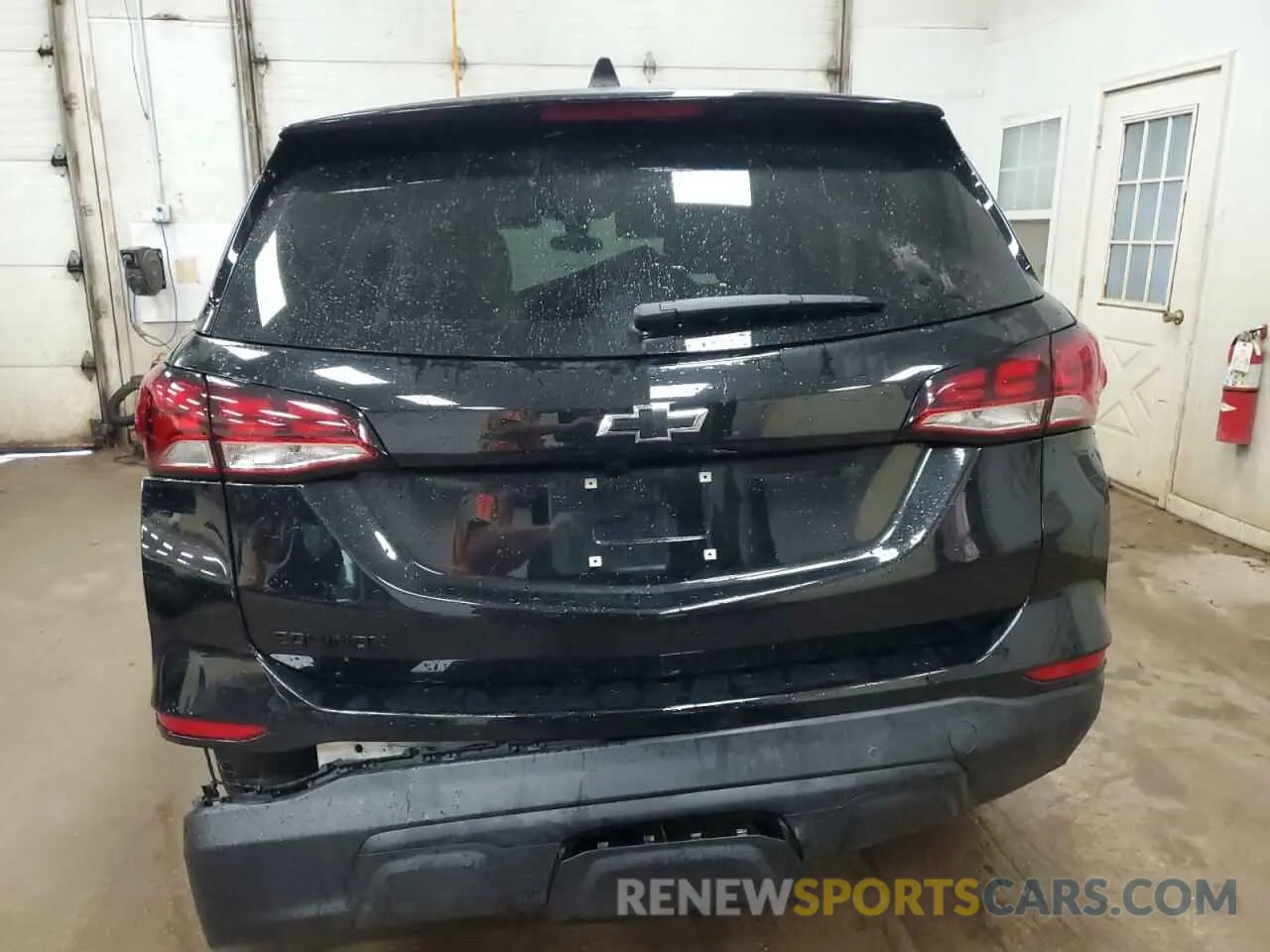 6 Photograph of a damaged car 3GNAXHEG9RL101095 CHEVROLET EQUINOX 2024