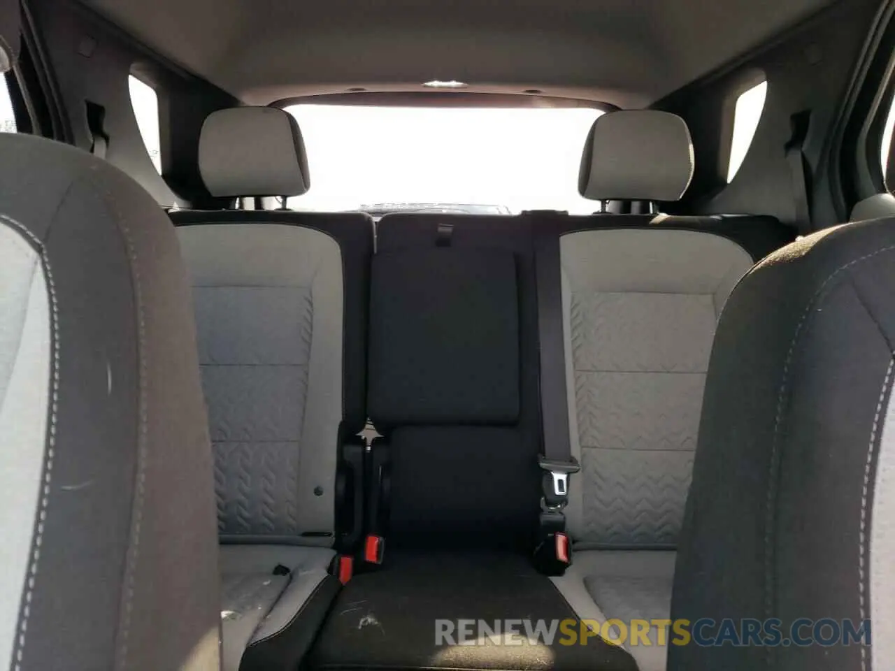 10 Photograph of a damaged car 3GNAXHEG9RL178016 CHEVROLET EQUINOX 2024