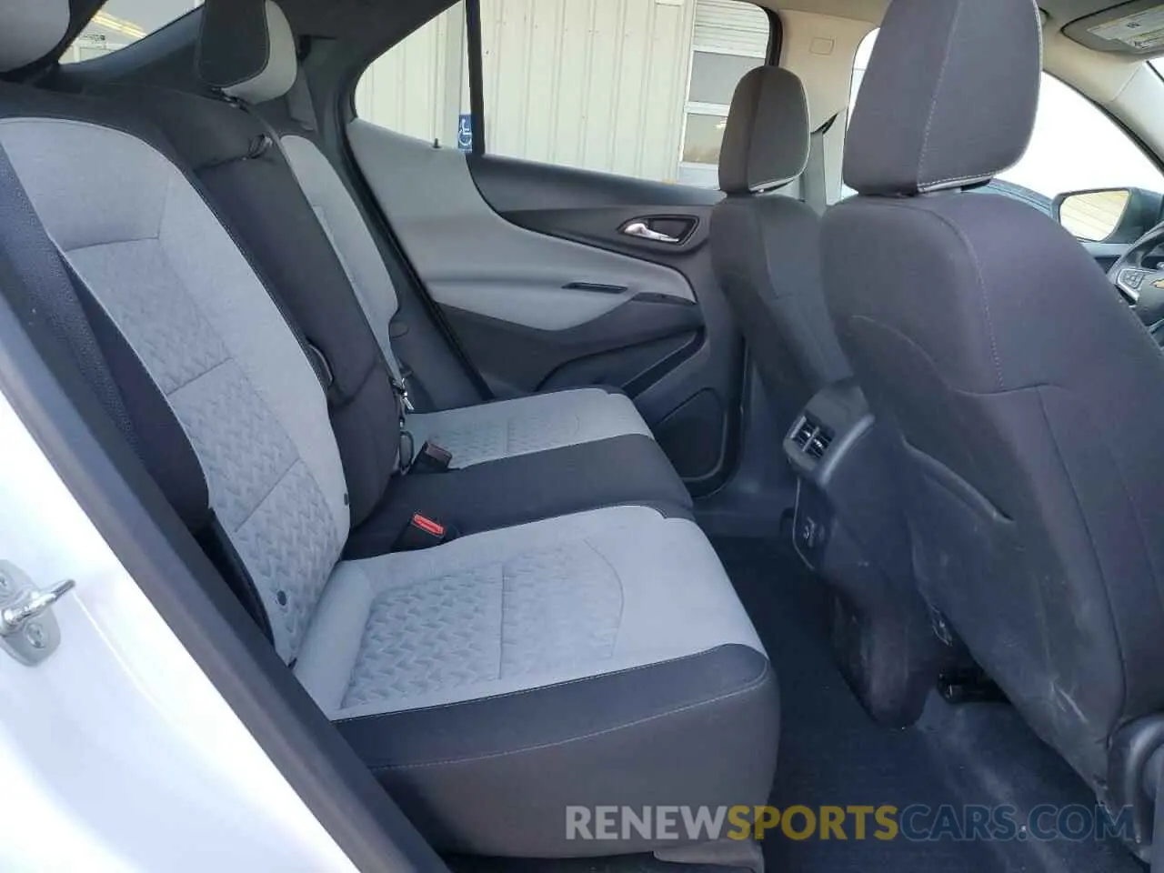 11 Photograph of a damaged car 3GNAXHEG9RL186679 CHEVROLET EQUINOX 2024