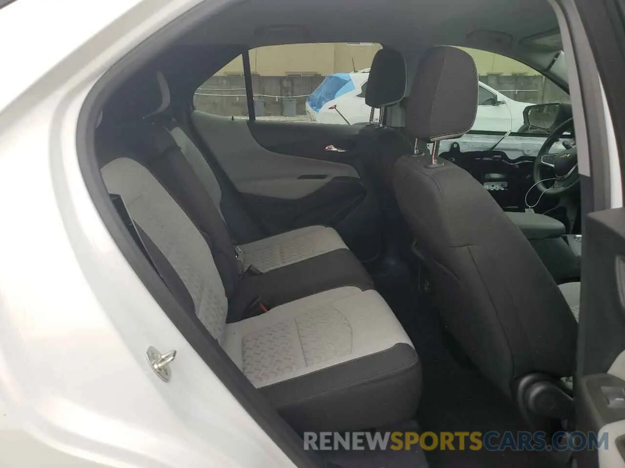 11 Photograph of a damaged car 3GNAXHEG9RL232818 CHEVROLET EQUINOX 2024