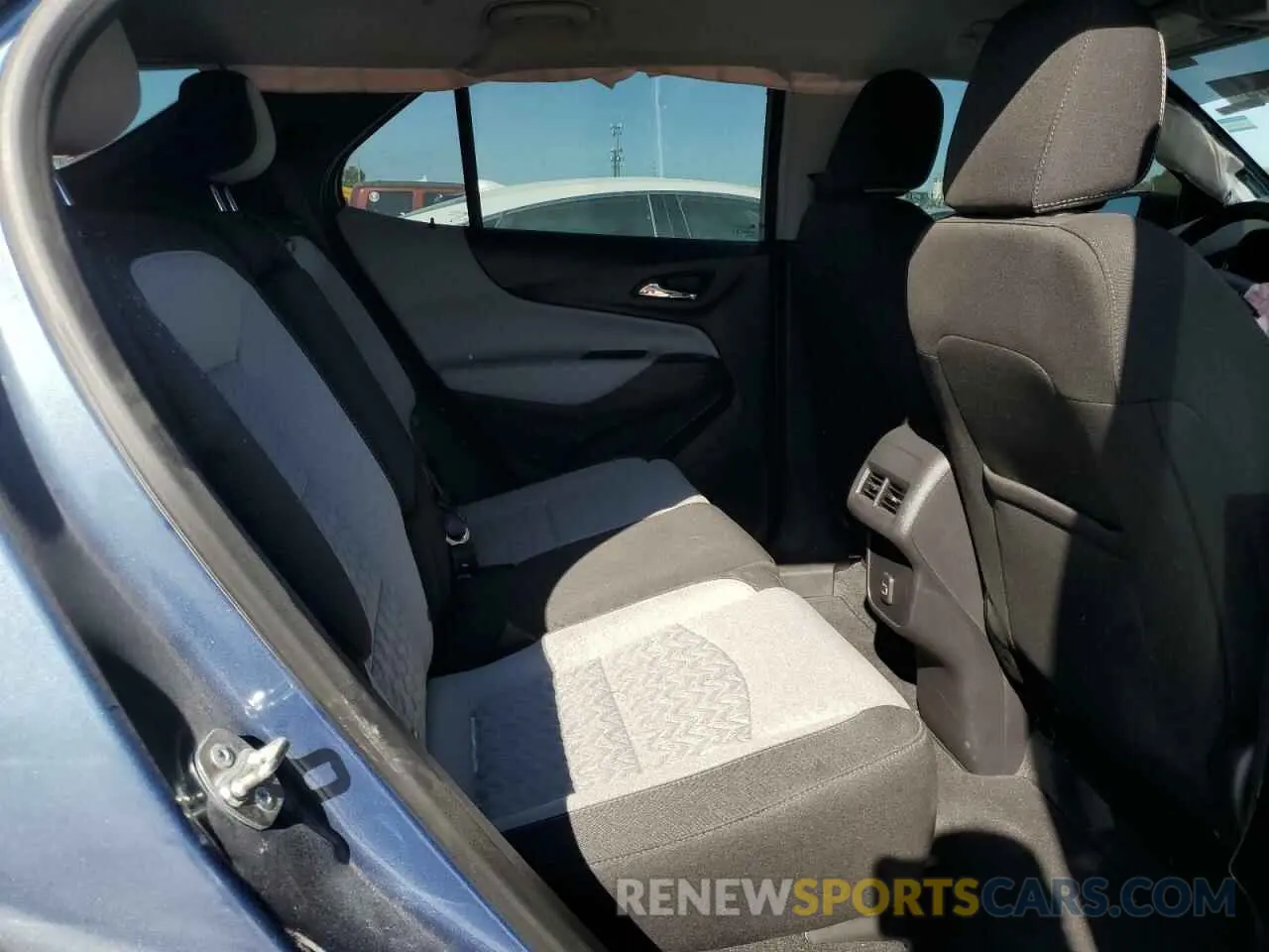 11 Photograph of a damaged car 3GNAXHEG9RL370830 CHEVROLET EQUINOX 2024