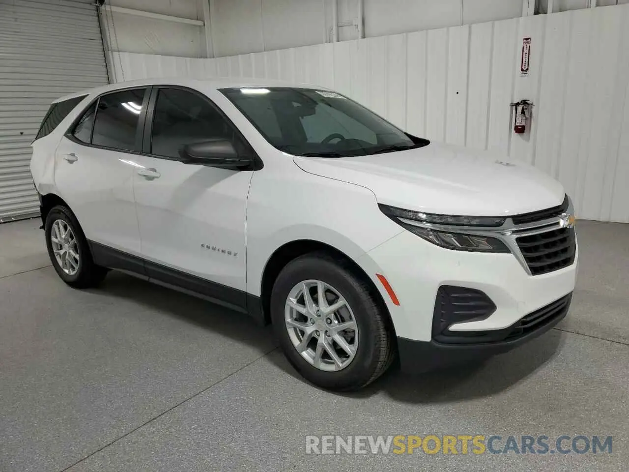 4 Photograph of a damaged car 3GNAXHEGXRL161340 CHEVROLET EQUINOX 2024