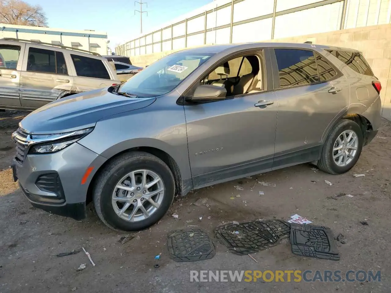 1 Photograph of a damaged car 3GNAXHEGXRL247487 CHEVROLET EQUINOX 2024