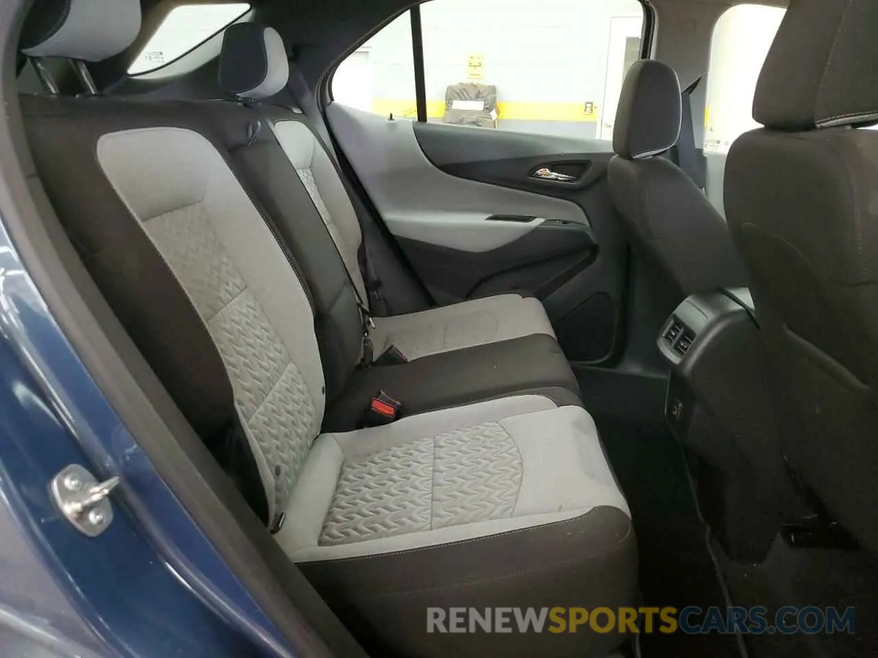 11 Photograph of a damaged car 3GNAXHEGXRL292560 CHEVROLET EQUINOX 2024