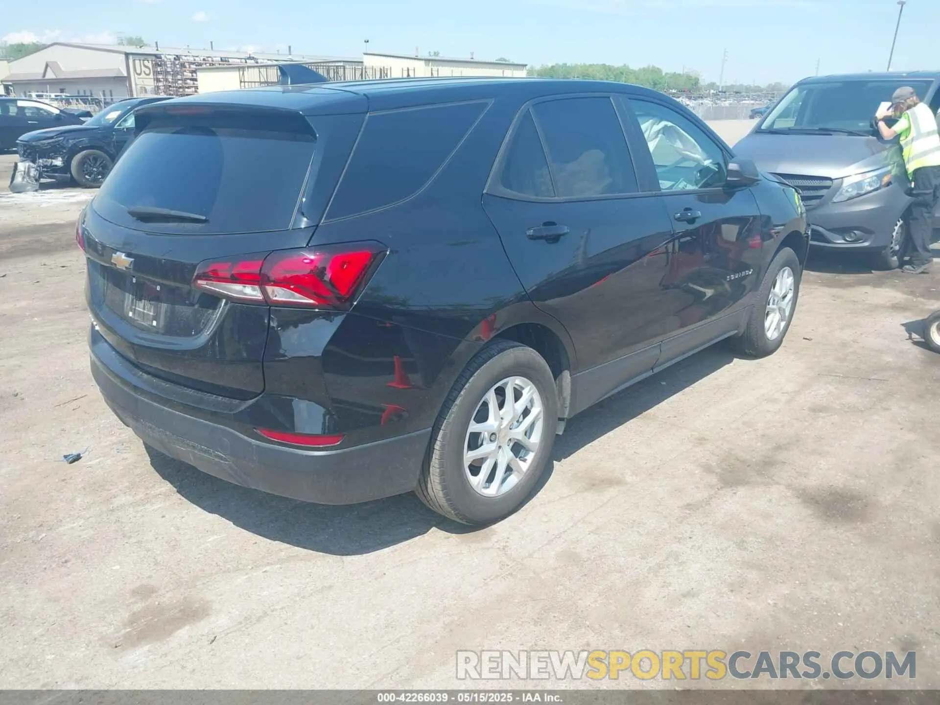 4 Photograph of a damaged car 3GNAXHEGXRL305176 CHEVROLET EQUINOX 2024