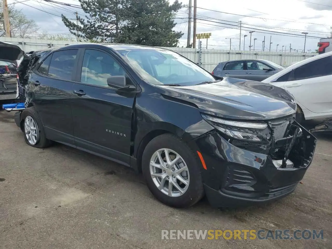 4 Photograph of a damaged car 3GNAXHEGXRL366401 CHEVROLET EQUINOX 2024