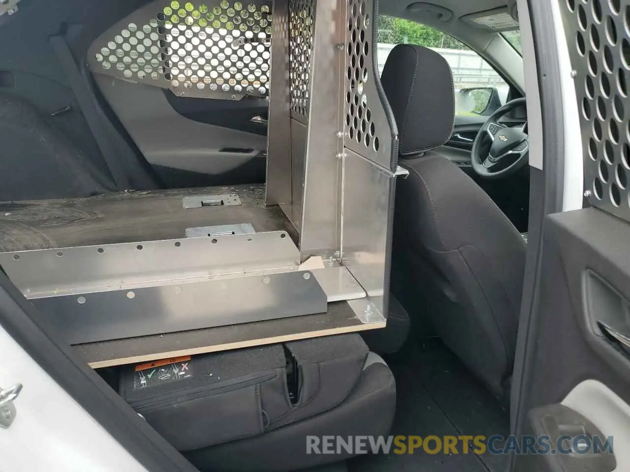 11 Photograph of a damaged car 3GNAXJEG2RL183520 CHEVROLET EQUINOX 2024
