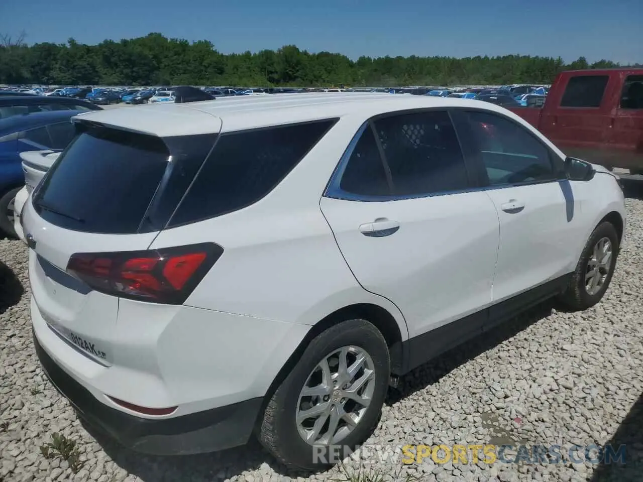 3 Photograph of a damaged car 3GNAXJEG2RL183520 CHEVROLET EQUINOX 2024