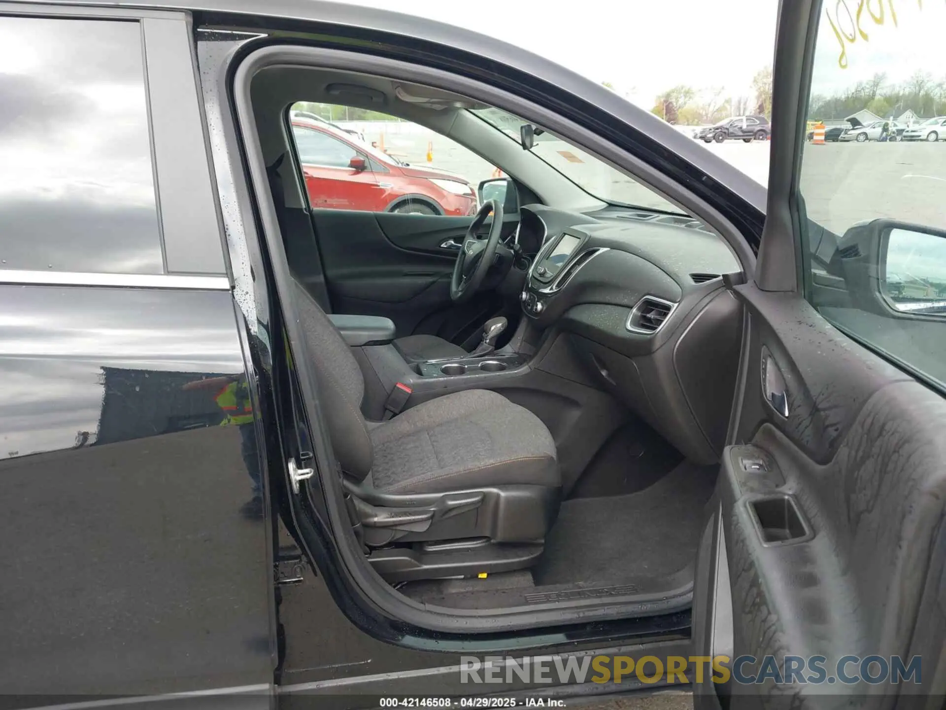 5 Photograph of a damaged car 3GNAXJEG5RL153394 CHEVROLET EQUINOX 2024