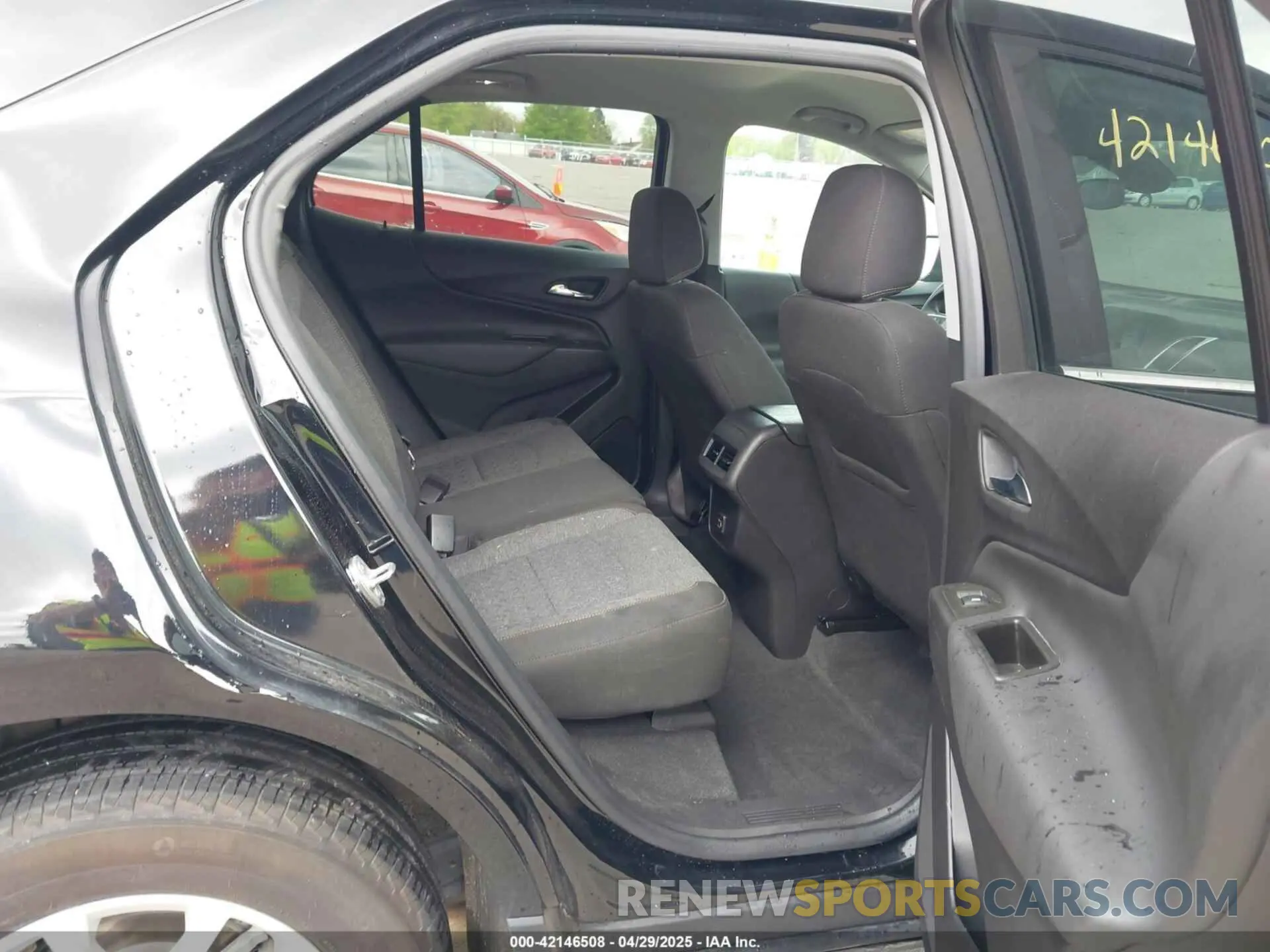 8 Photograph of a damaged car 3GNAXJEG5RL153394 CHEVROLET EQUINOX 2024