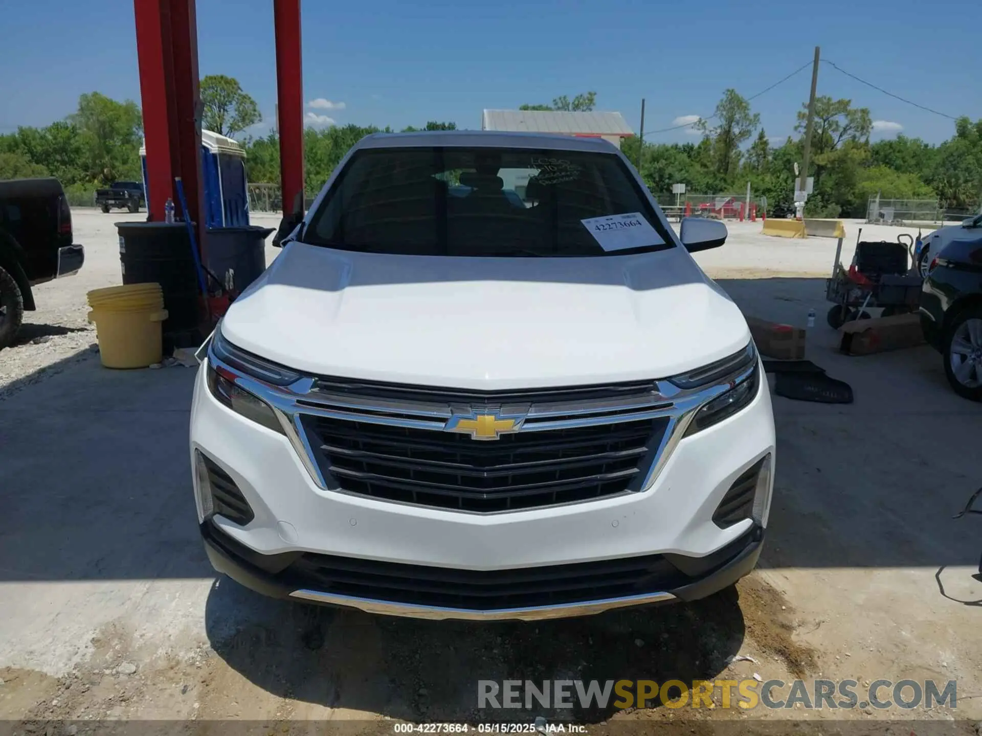 11 Photograph of a damaged car 3GNAXJEG5RL305450 CHEVROLET EQUINOX 2024