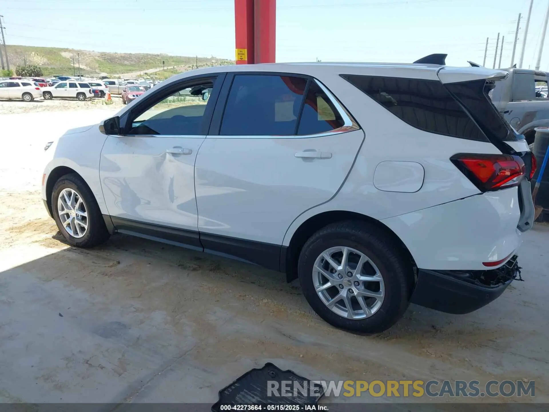 13 Photograph of a damaged car 3GNAXJEG5RL305450 CHEVROLET EQUINOX 2024