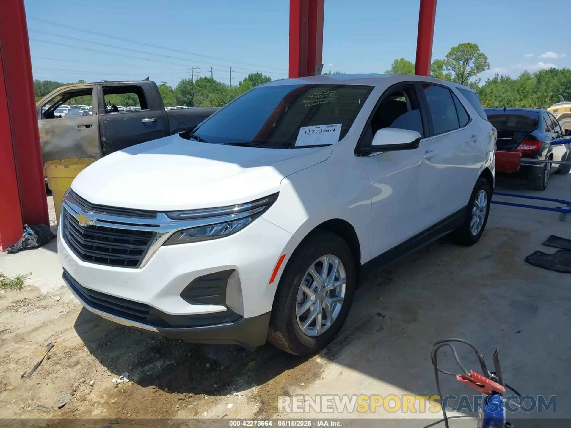 2 Photograph of a damaged car 3GNAXJEG5RL305450 CHEVROLET EQUINOX 2024