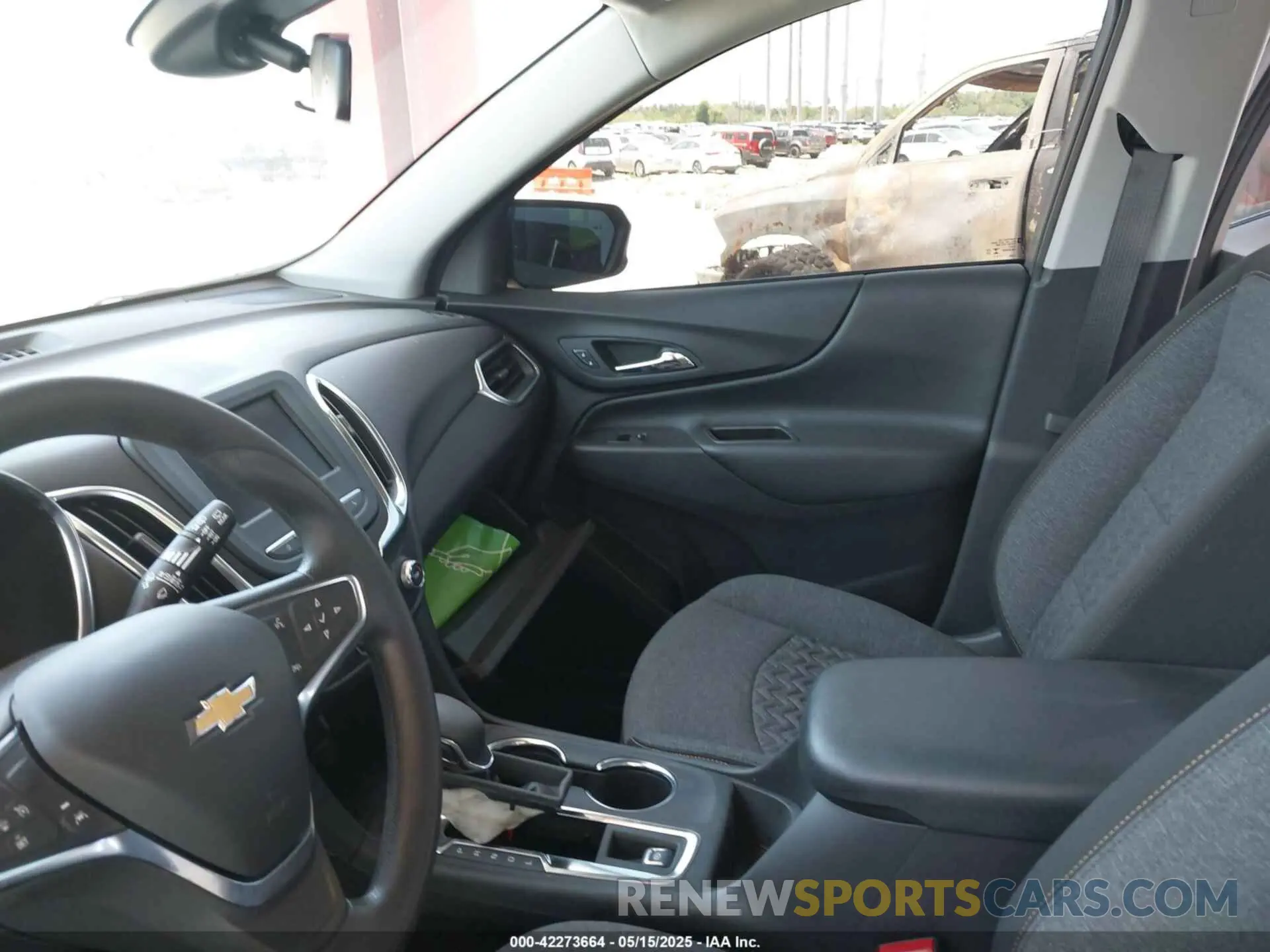 5 Photograph of a damaged car 3GNAXJEG5RL305450 CHEVROLET EQUINOX 2024