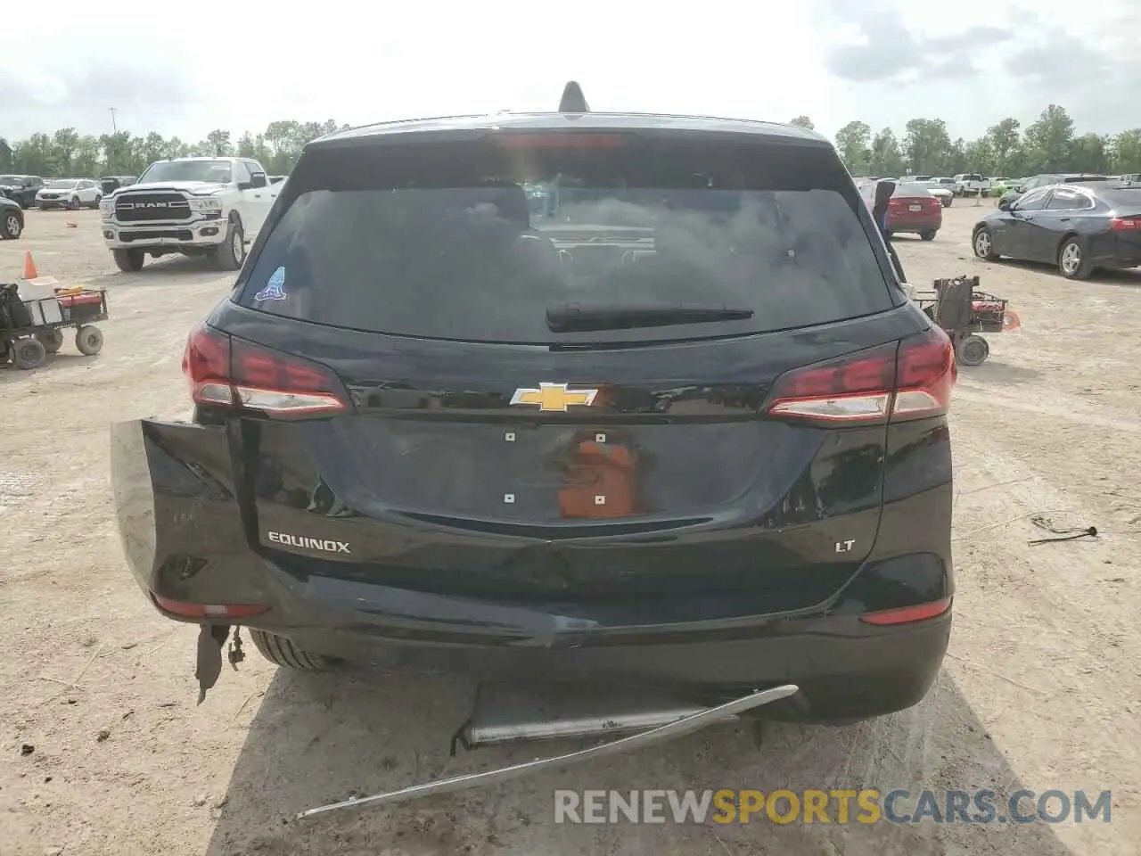 6 Photograph of a damaged car 3GNAXKEG0RL280737 CHEVROLET EQUINOX 2024
