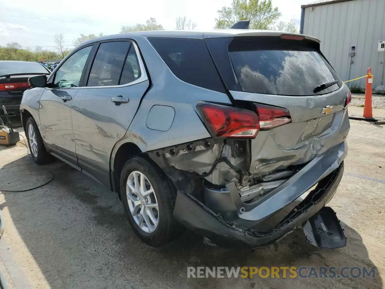 2 Photograph of a damaged car 3GNAXKEG0RS101098 CHEVROLET EQUINOX 2024