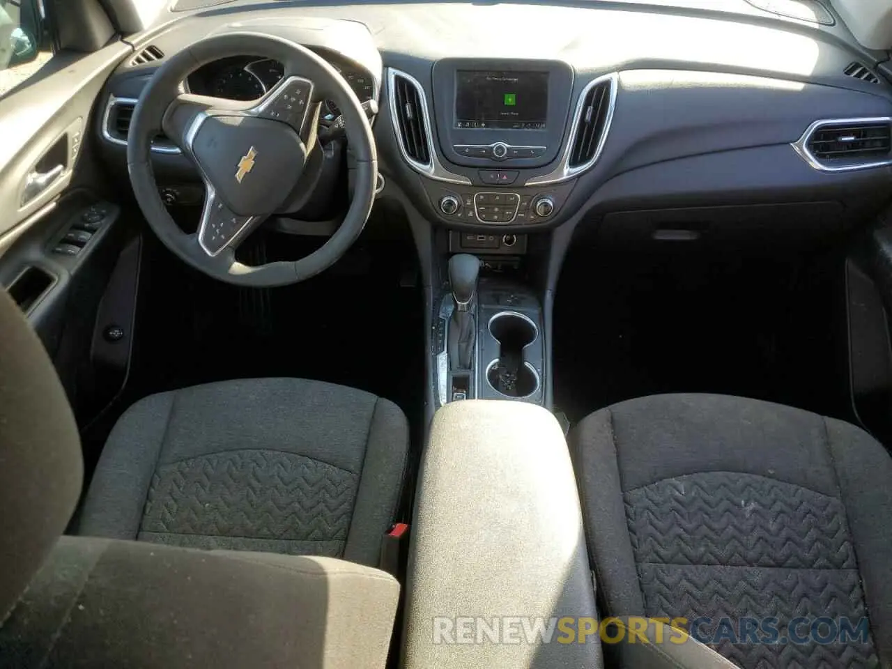 8 Photograph of a damaged car 3GNAXKEG1RL105820 CHEVROLET EQUINOX 2024