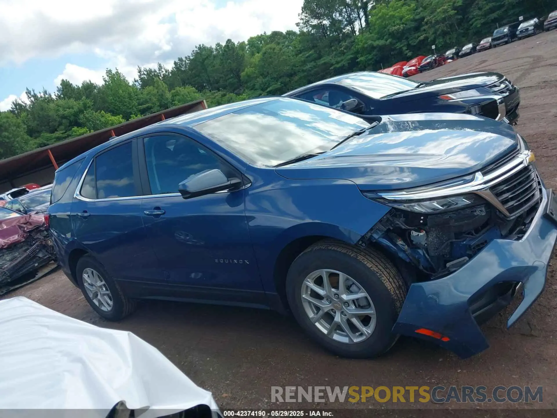 13 Photograph of a damaged car 3GNAXKEG1RL183868 CHEVROLET EQUINOX 2024