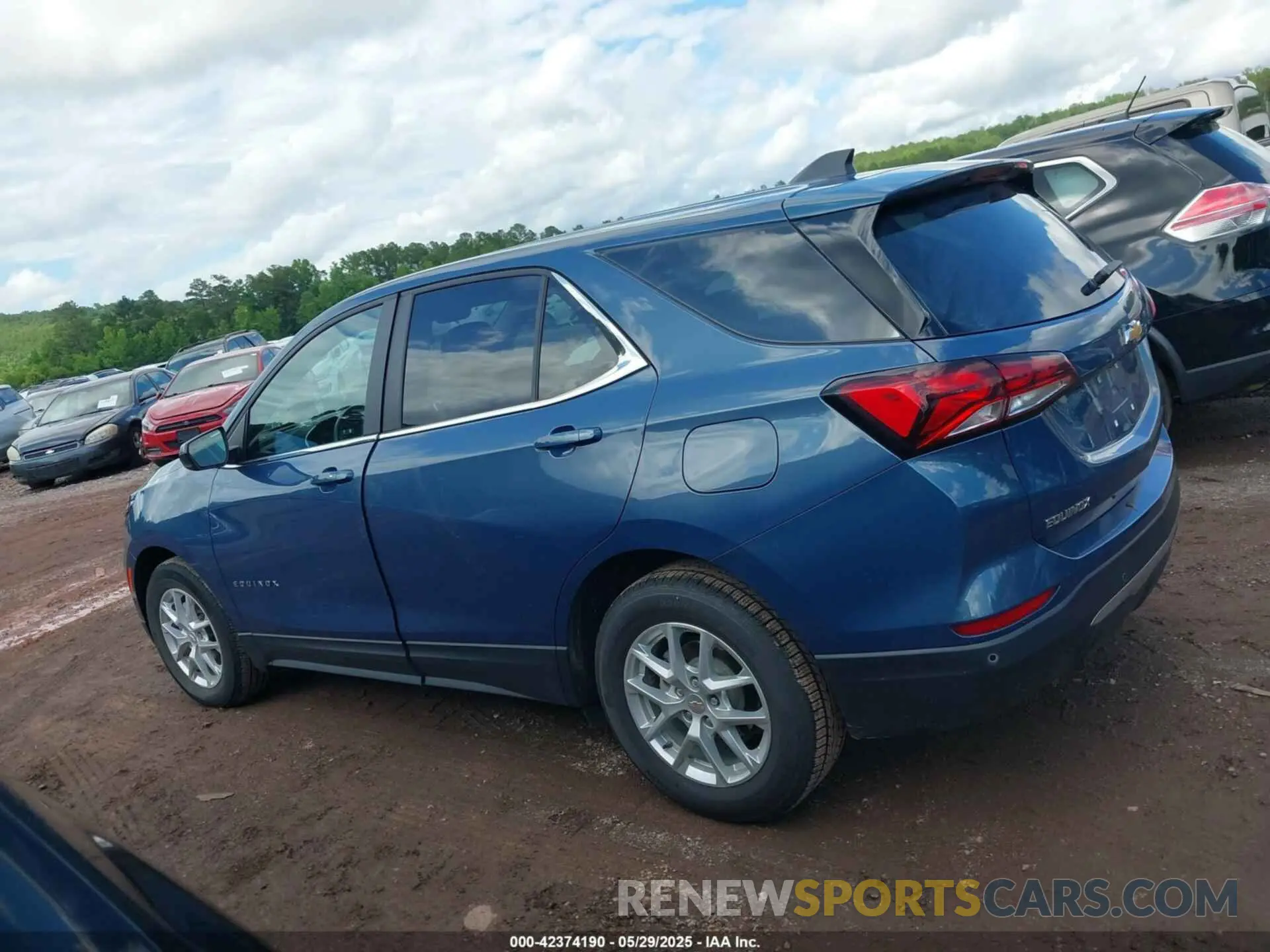 14 Photograph of a damaged car 3GNAXKEG1RL183868 CHEVROLET EQUINOX 2024