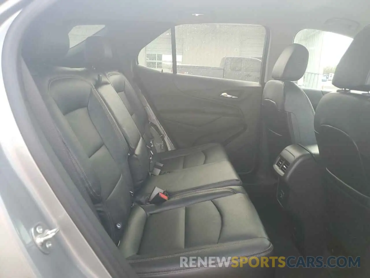 11 Photograph of a damaged car 3GNAXKEG1RL352027 CHEVROLET EQUINOX 2024
