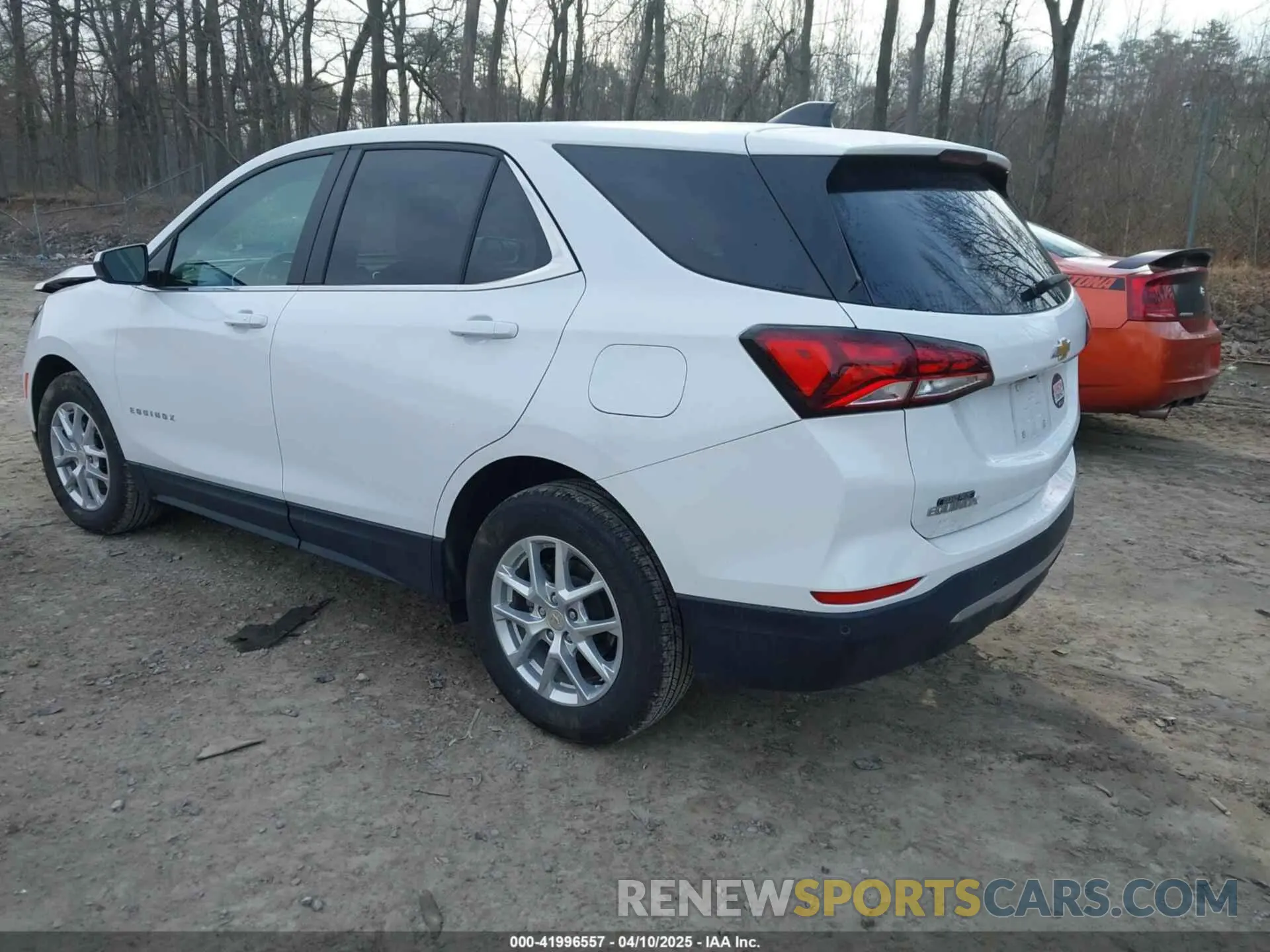 3 Photograph of a damaged car 3GNAXKEG1RL363819 CHEVROLET EQUINOX 2024