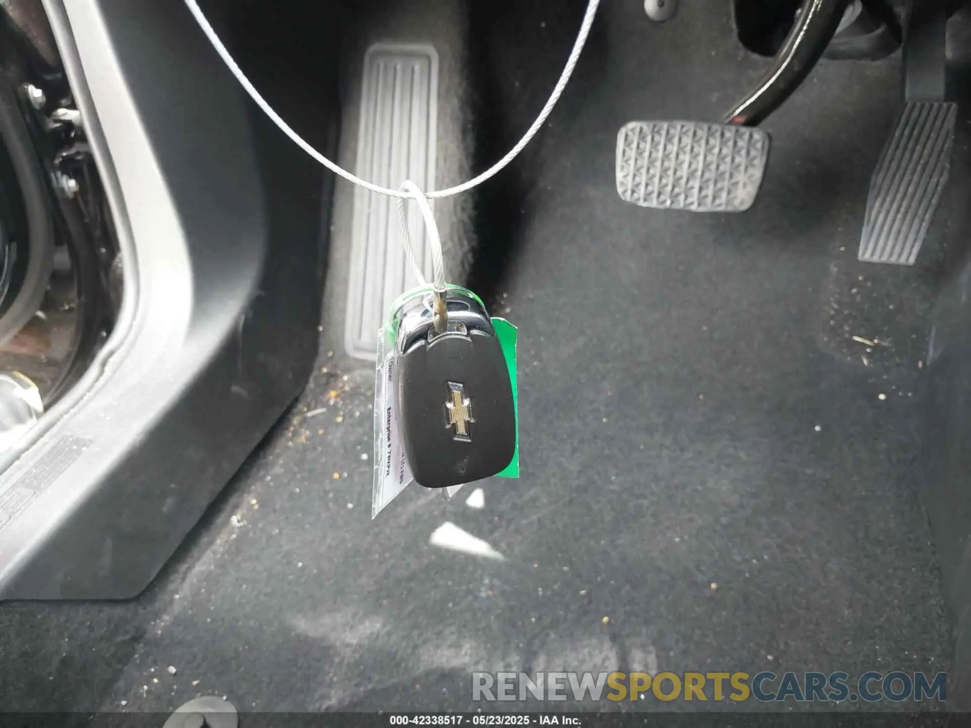 11 Photograph of a damaged car 3GNAXKEG1RL364825 CHEVROLET EQUINOX 2024