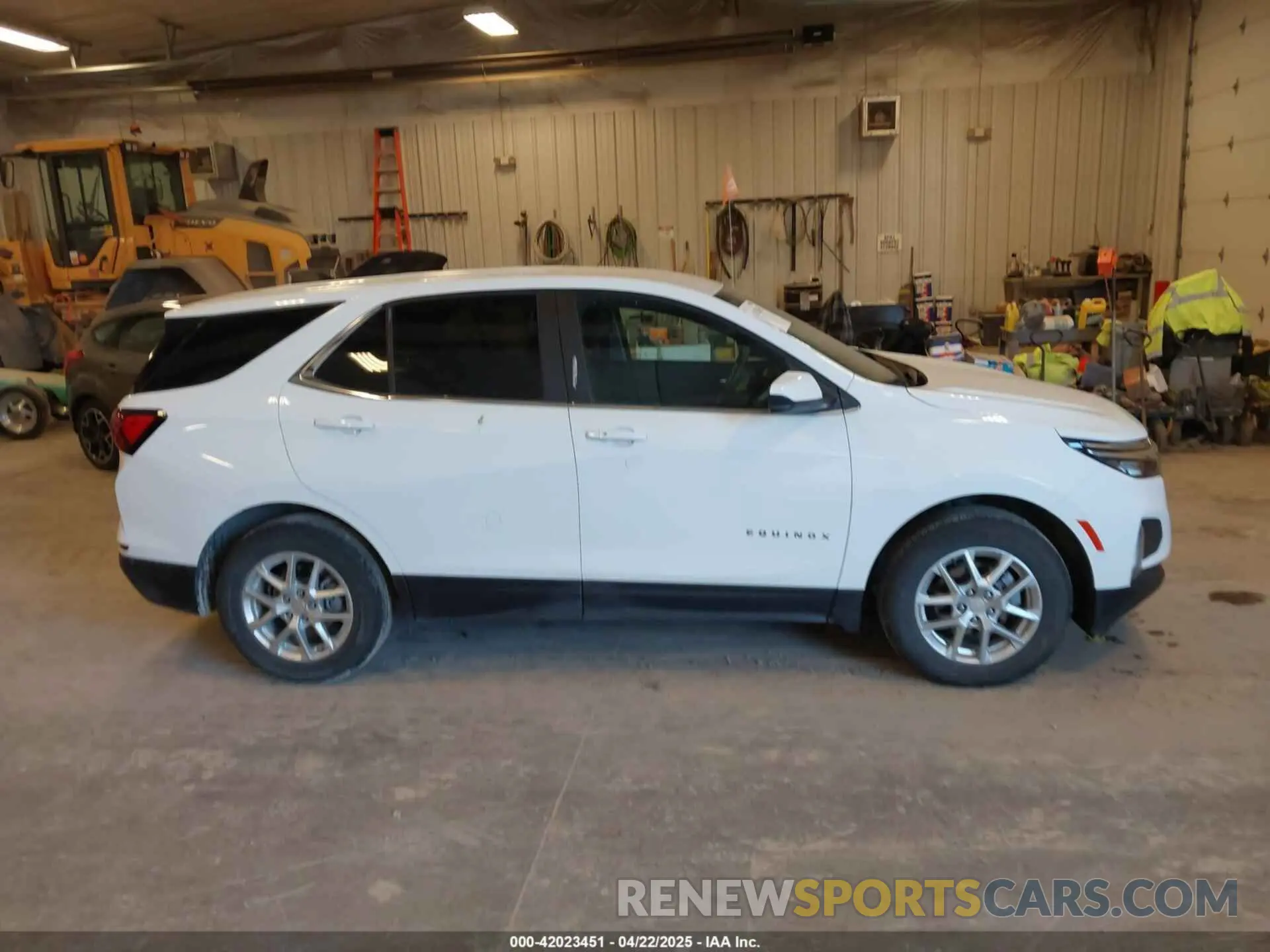 13 Photograph of a damaged car 3GNAXKEG1RS151864 CHEVROLET EQUINOX 2024